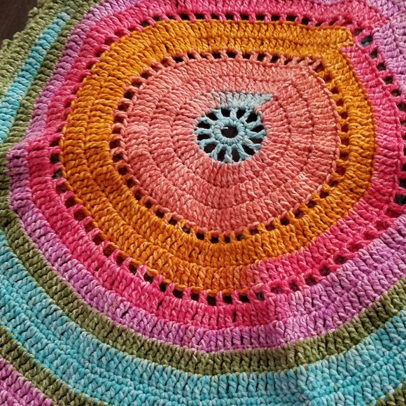 New crocheted Boho Circle Vest - Picture 2 of 4